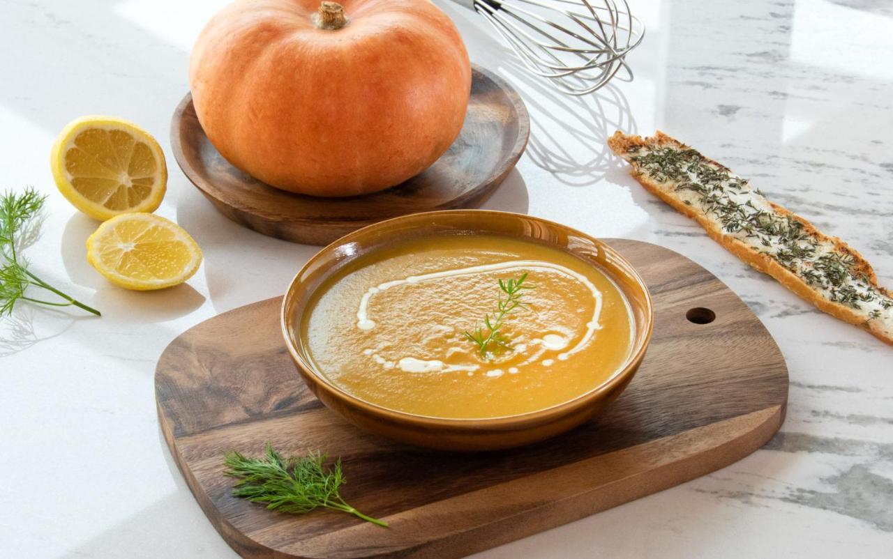 Swissotel Living ג'דה מראה חיצוני תמונה Pumpkin soup