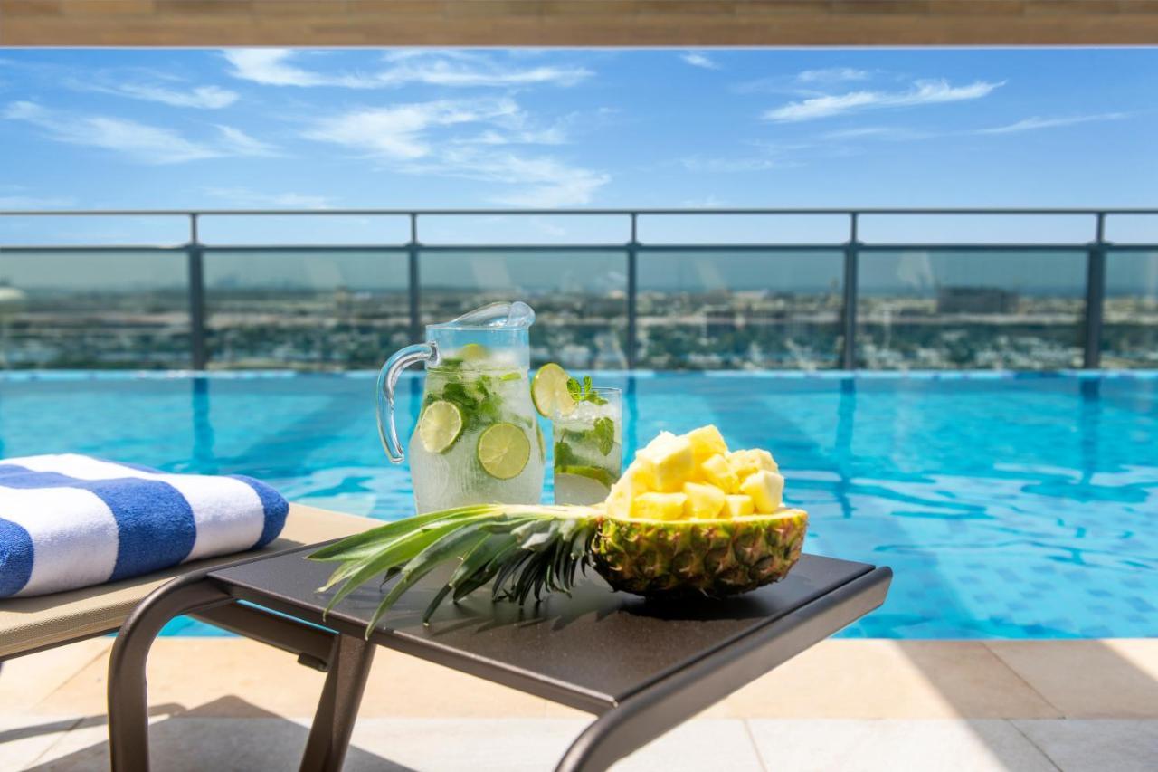 Swissotel Living ג'דה מראה חיצוני תמונה The pool at the hotel