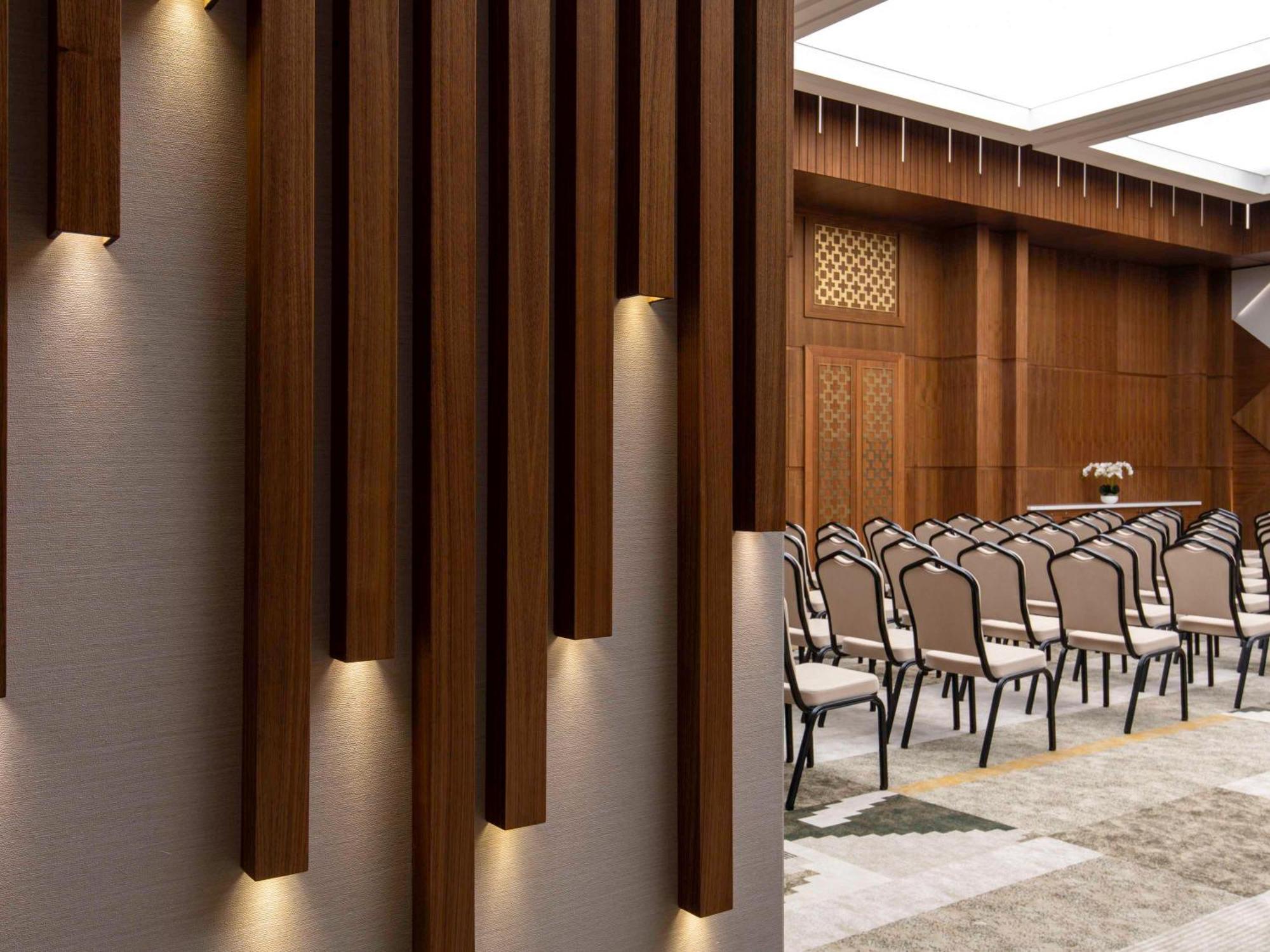 Swissotel Living ג'דה מראה חיצוני תמונה The interior of the main conference hall